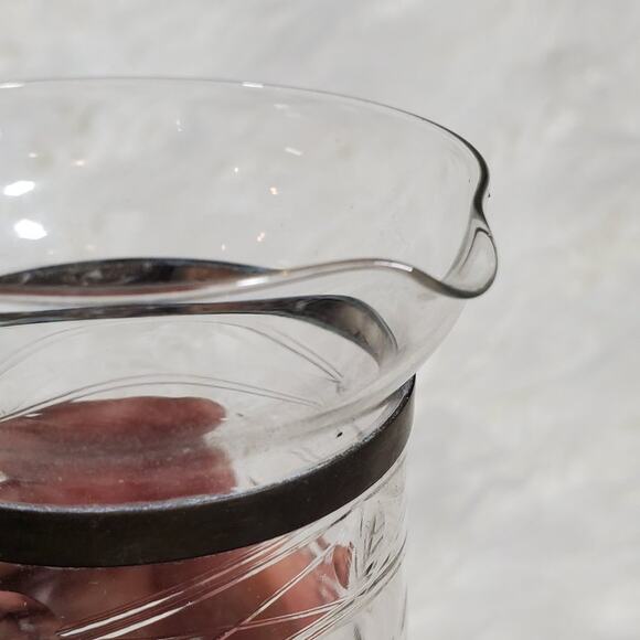 Vintage Etched Syrup Pitcher With Metal Handle - Picture 6 of 8